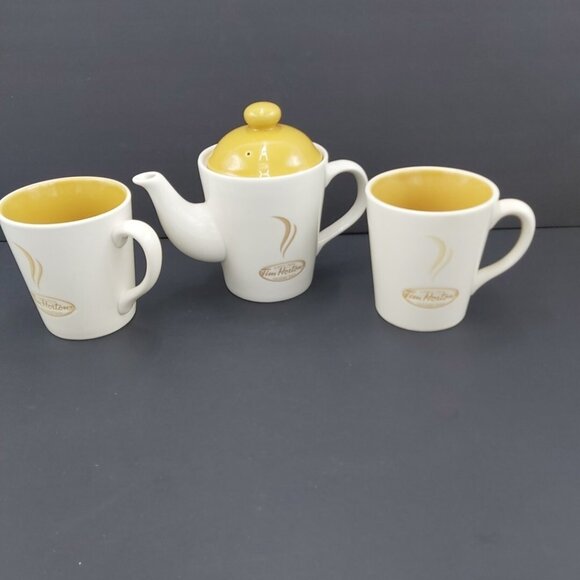 Tim Hortons Always Fresh 006 Limited Edition 2 Mugs and Teapot with Lid Set - Picture 12 of 12